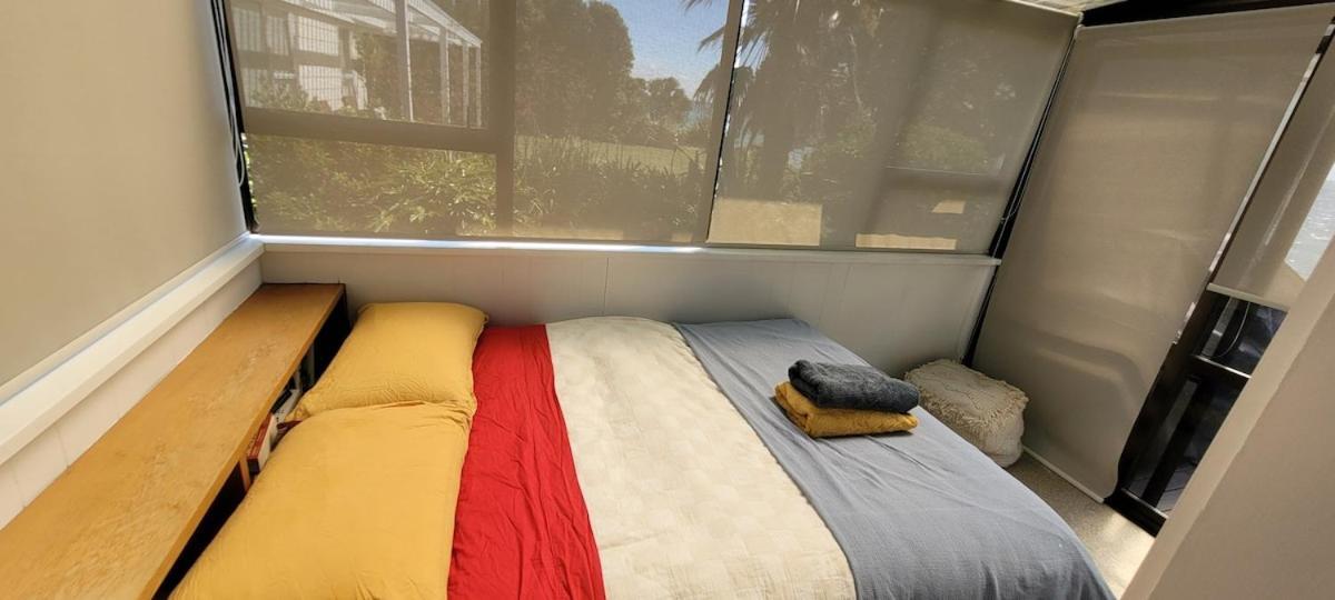 Beachfront Bliss - Your Parapara Seaside Retreat Exterior foto