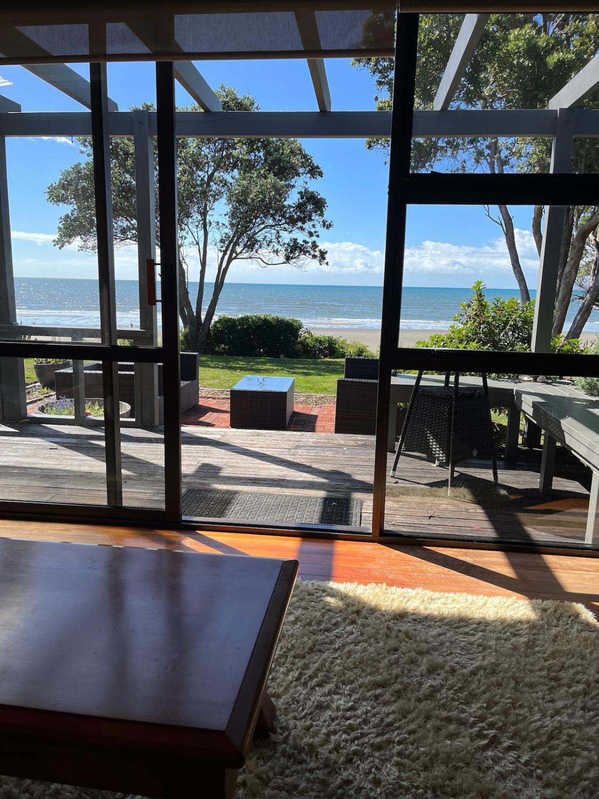 Beachfront Bliss - Your Parapara Seaside Retreat Exterior foto
